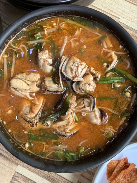 속초 섭죽 맛집 [섭죽 마을] / 속초 해수욕장 카페 [브라더후드]