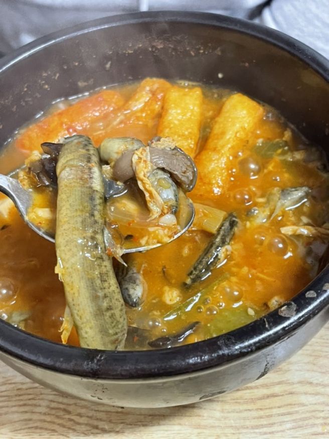 용금옥 :: 서울식 추탕 :: 추어탕 맛집 :: 중구 다동 노포 추어탕 맛집