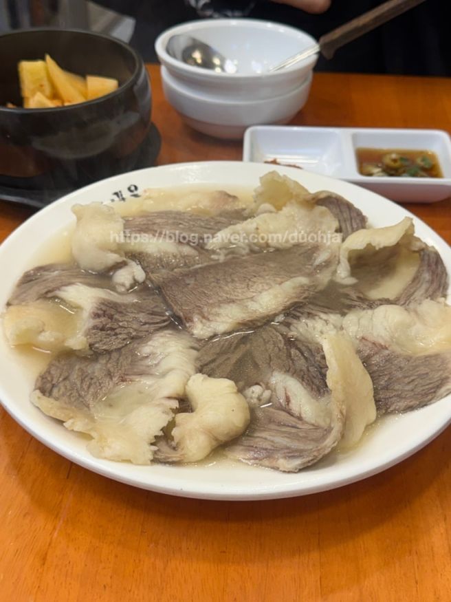 마포 맛집 '마포옥' 차돌수육과 명품 양지탕 솔직 후기