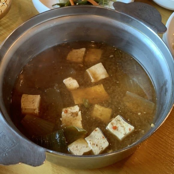 [경주] 현지인맛집 영양숯불갈비 블루리본 백년가게 (한우 치마살, 갈비양념, 육회 후기)