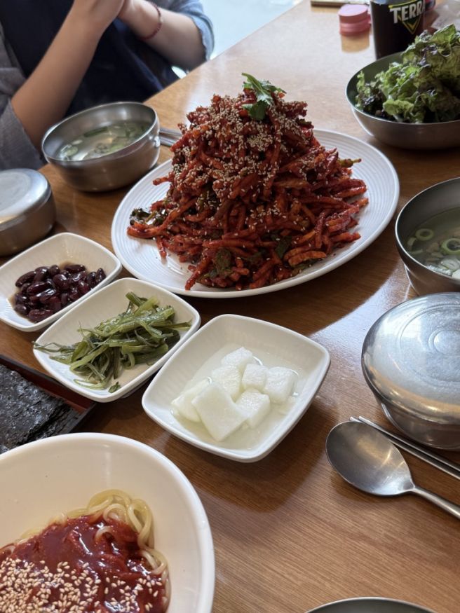 대구 서구 연예인 맛집 <호남원조식당>: 무침회는 여기로. 맵기는 안맵게. 대구 무침회 맛있는 집...