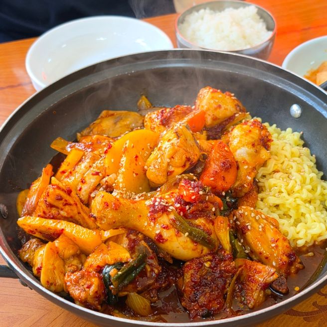 경산 사동 맛집 가성비 좋은 동부닭토리탕 라면사리 필수