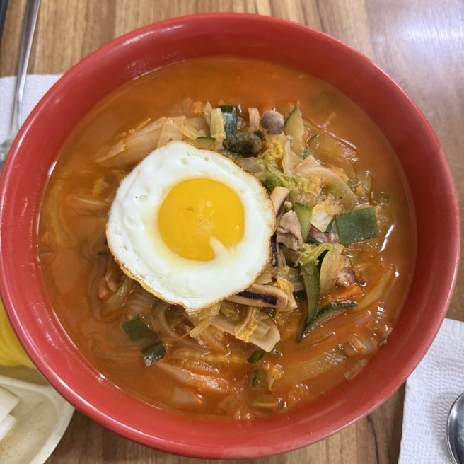 대구 북구 맛집 수봉반점 중화비빔밥 국물이 담백한 짬뽕 주차장 위치 웨이팅 후기