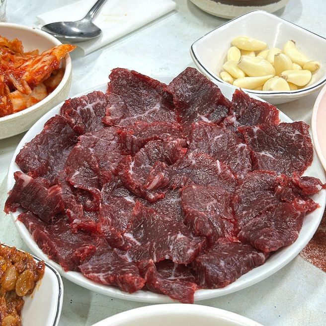 대구 뭉티기 노포 맛집,향촌동 너구리주물럭 본점