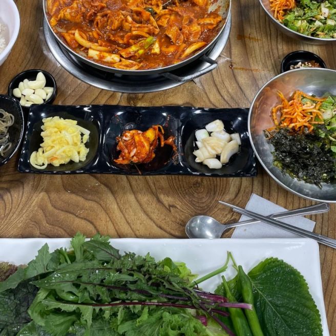 김천 쌈밥 맛집! 연화지 바로 앞에 있는 연화지쌈밥