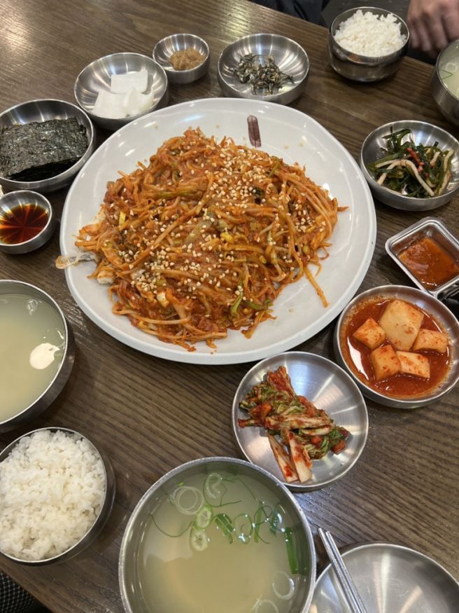 해운대맛집 속씨원한대구탕 미포본점 후기 자연도소금빵까지 다녀온 미포 코스