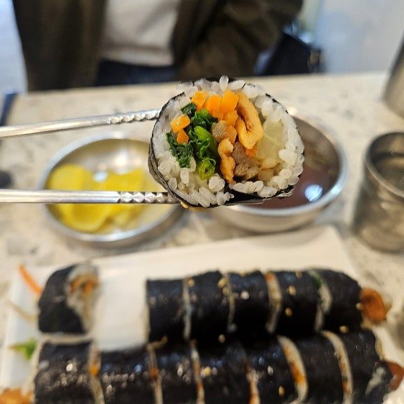 대구 동성로 맛집 미진 분식 본점에서 즐긴 김밥과 쫄면 한 끼