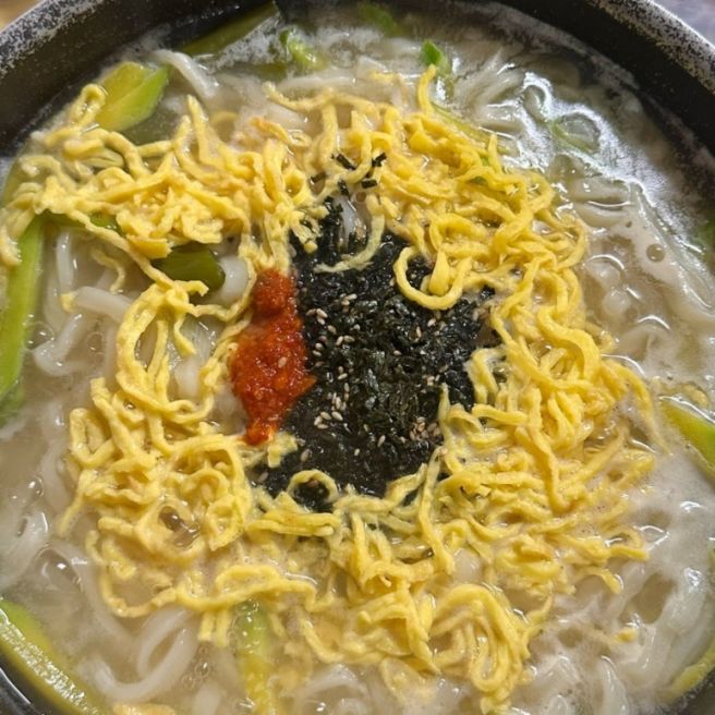 칼국수밀키트 추천 군산 장미칼국수 밀키트 겉절이김치 후기