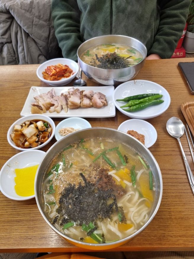 경산노포맛집 화원식당 경산시장 칼국수 수육