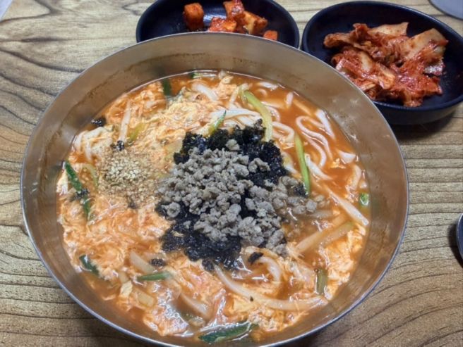강릉 장칼국수 맛집 벌집장칼국수 난 이거먹으러 강릉옴