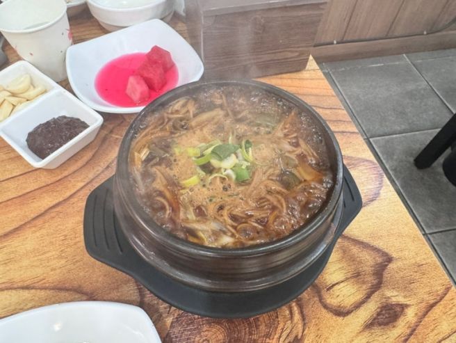 [춘천 맛집] 춘천 형제숯불닭갈비 후기, 양념 소금 간장 닭갈비에 된장소면까지 만족스러웠던 한 끼