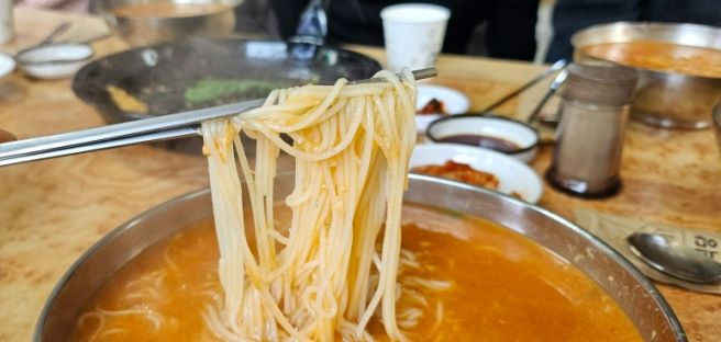 충북 옥천군 청산면 지전리 '선광집' - 생선국수, 도리뱅뱅, 생선튀김, 생선국수거리, TV 다수 방영된 집.