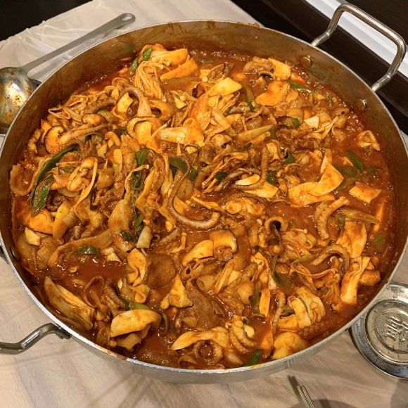 [경주] 안강 현지인 맛집 외바우 주말 저녁 식사 후기(철판볶음, 맵기, 육회)