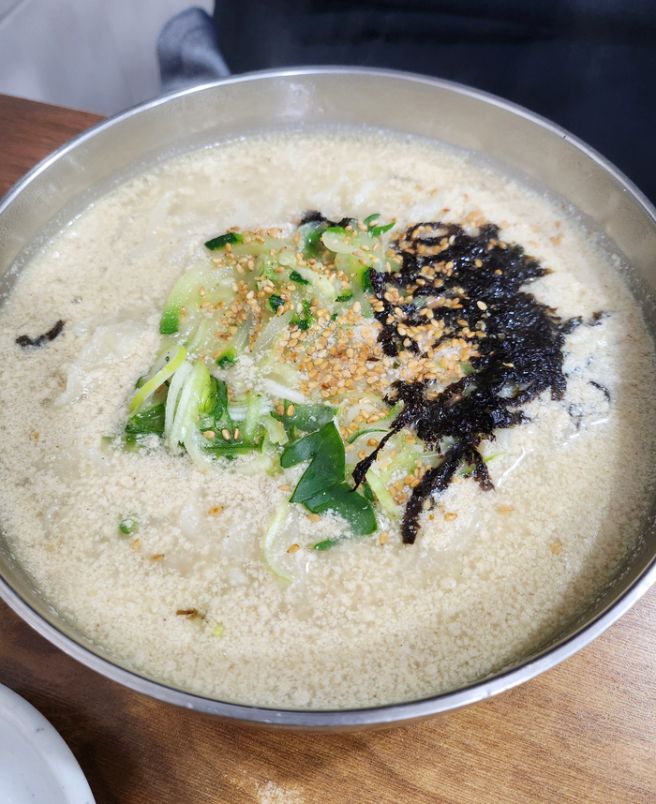 부산 여행 먹방 코스 | 서진섭돼지국밥 &amp; 은언칼국수 찍고 삼국유사군위휴게소 거쳐 치악휴게소까지