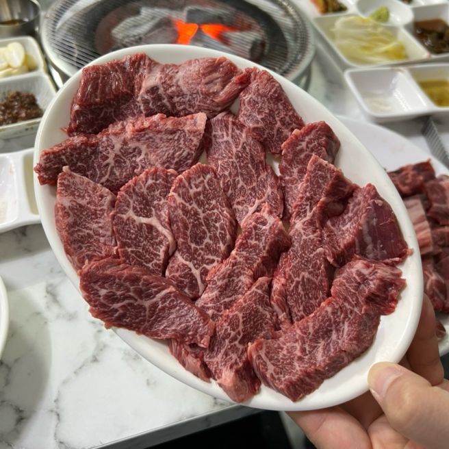 [원주/중앙시장] 소고기골목 찐 가성비 한우 맛집...하이볼 파는 노포 술집 로컬 맛집 '샘밭숯불구이'