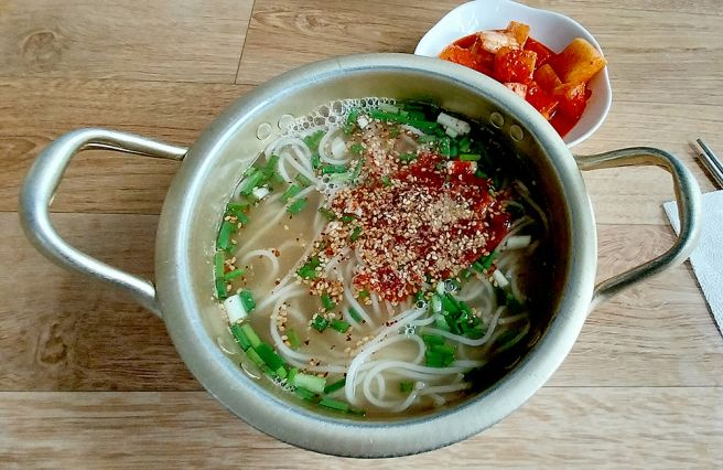 제주살이 366: 제주 서귀포 표선 춘자 멸치국수