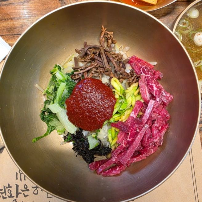 진주 천황식당 육회비빔밥 맛집 + 진주성 산책