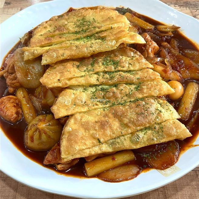 • 동궁찜닭 : 영주 찜닭 맛집 황금찜닭 솔직후기