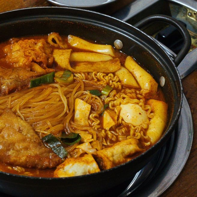 마포역 다락 떡볶이 찐맛집 안주도 해장도 OK