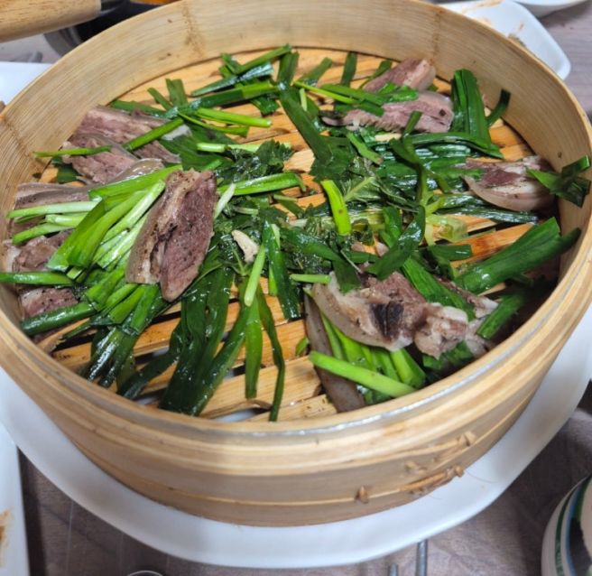 단양 보양식 몸보신 흑염소 수육 전골 부모님 모시고 가는 좋은 현지인 맛집 보신각