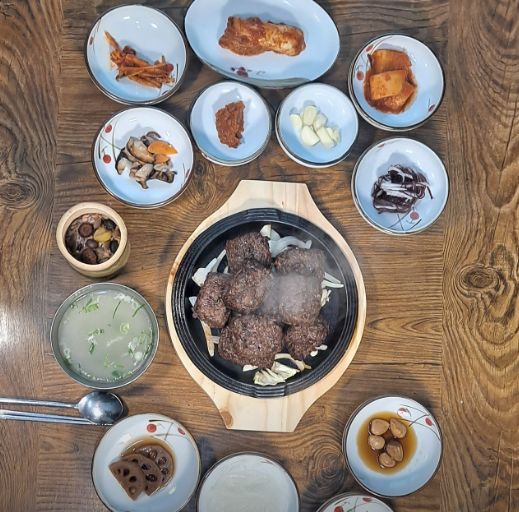 오늘N 식(食)큐멘터리 담양 떡갈비 택배주문 맛집, 4대 100년 전통의 맛 신식당