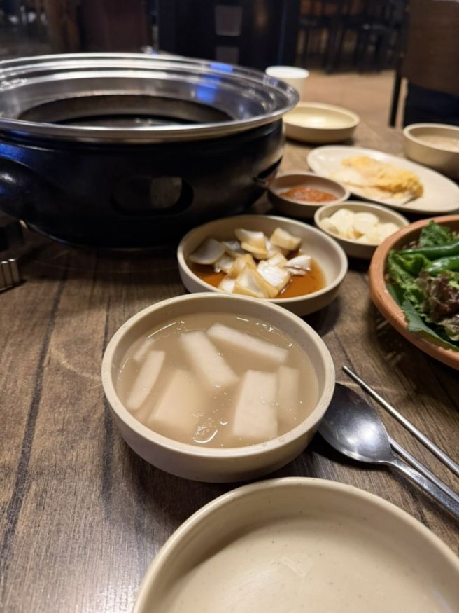 [대구 달서구 본동] 도심 한복판에 이런 집이...시골집 감성 노포 야장 삼겹살집 '옛맛집' 내돈내산 후기