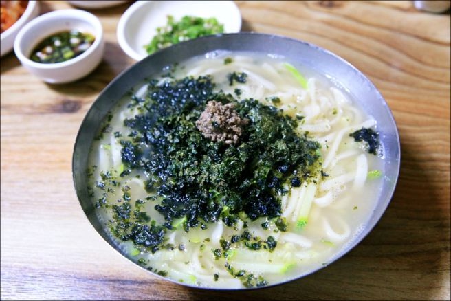 충북여행 전국 오일장 영동 전통시장 한미손칼국수