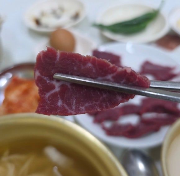 < 대구 너구리 본점 &amp; 옛날 국숫집 > 향촌동 노포 한우 뭉티기와 옛날 잔치국수 콜라보 &amp; 불로 막걸리...