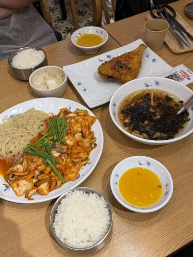 종각 맛집 한식 봉혜자네주방 종로타워점 종각 점심으로 딱인 서울 3대 쭈꾸미볶음 맛집