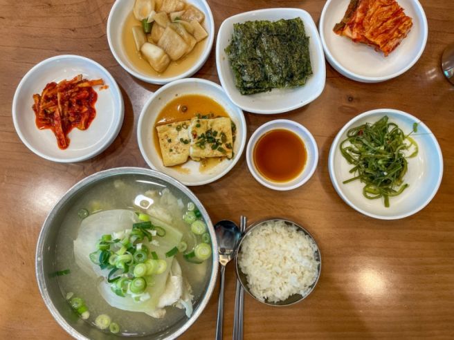 부산 여행 아침식사 해장 맛집 진한 국물 해운대기와집대구탕 후기