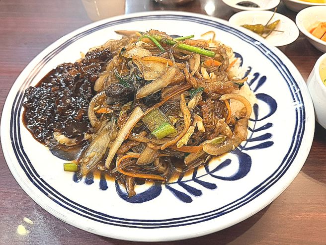 대구 리안차이 ‘잡채밥’ (대구광역시 수성구 시지동)