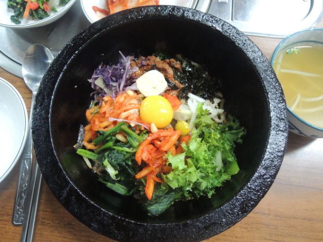 전주중앙회관... 서울 중구 명동맛집... 서울에서 맛보는 전주비빔밥...