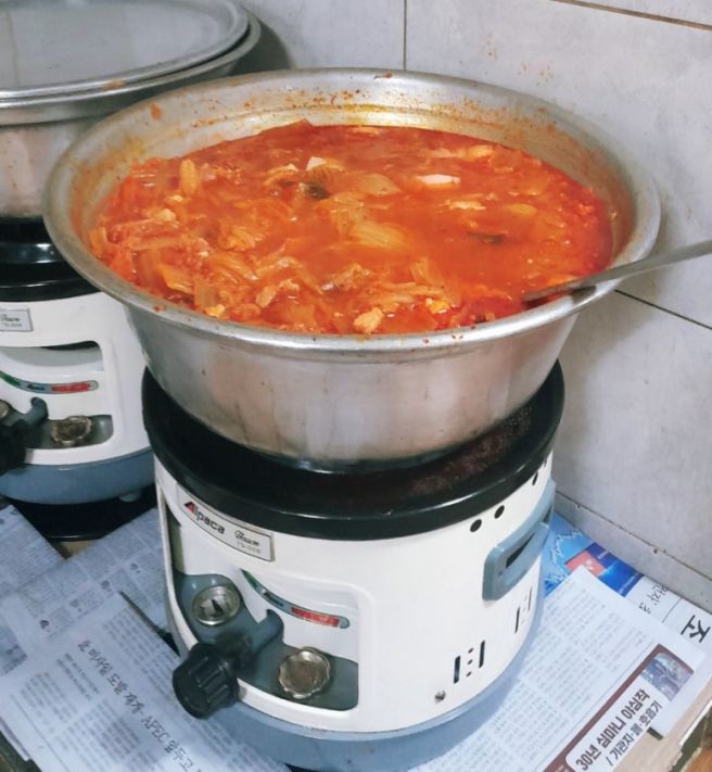 인천 중구 신포동 동인천 : 명월집 / 60년전통 돼지고기김치찌개 무한리필