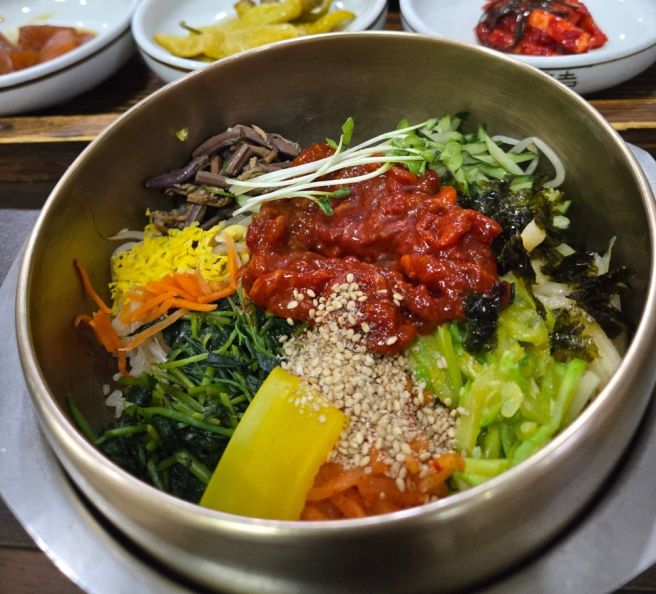 전주비빔밥 맛집 가족회관, 놋그릇에 담긴 명인의 육회비빔밥 후기
