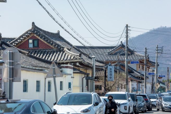 [경주 맛집] 놋전 국수-황리단길의 로컬 식당
