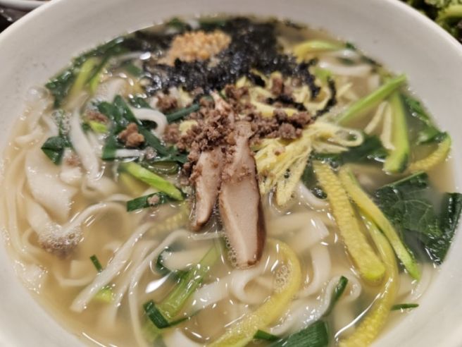 [대구 동구] 고향집칼국수 대구맛집 수육 칼국수 육개장 돈까스