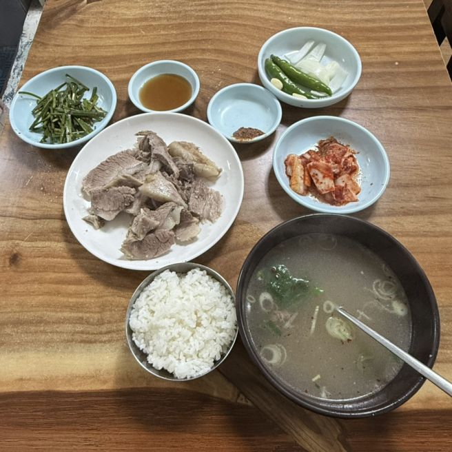 [부산/범일] 60년전통할매국밥 아침부터 줄 서는 식당