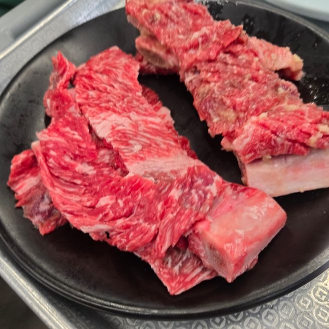 갈비를 구워먹고 갈비찜까지 먹는 명성 자자한 집~! 안동고기맛집[경북/안동시]명성한우갈비