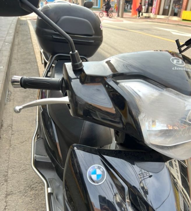 무계획이 계획인 4월의 서귀포 스쿠터여행 #1일차 (호텔52, 영해식당, 인스밀, 해리네횟집)