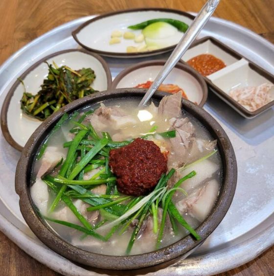 이런 집은 오래 살아남는 이유가 있음… 전국 국밥 맛집 5