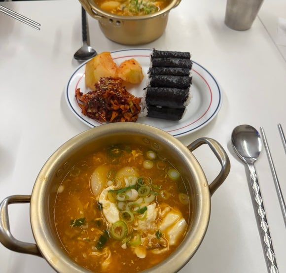 대구 동성로 24시 밥집 충무할매김밥 본점